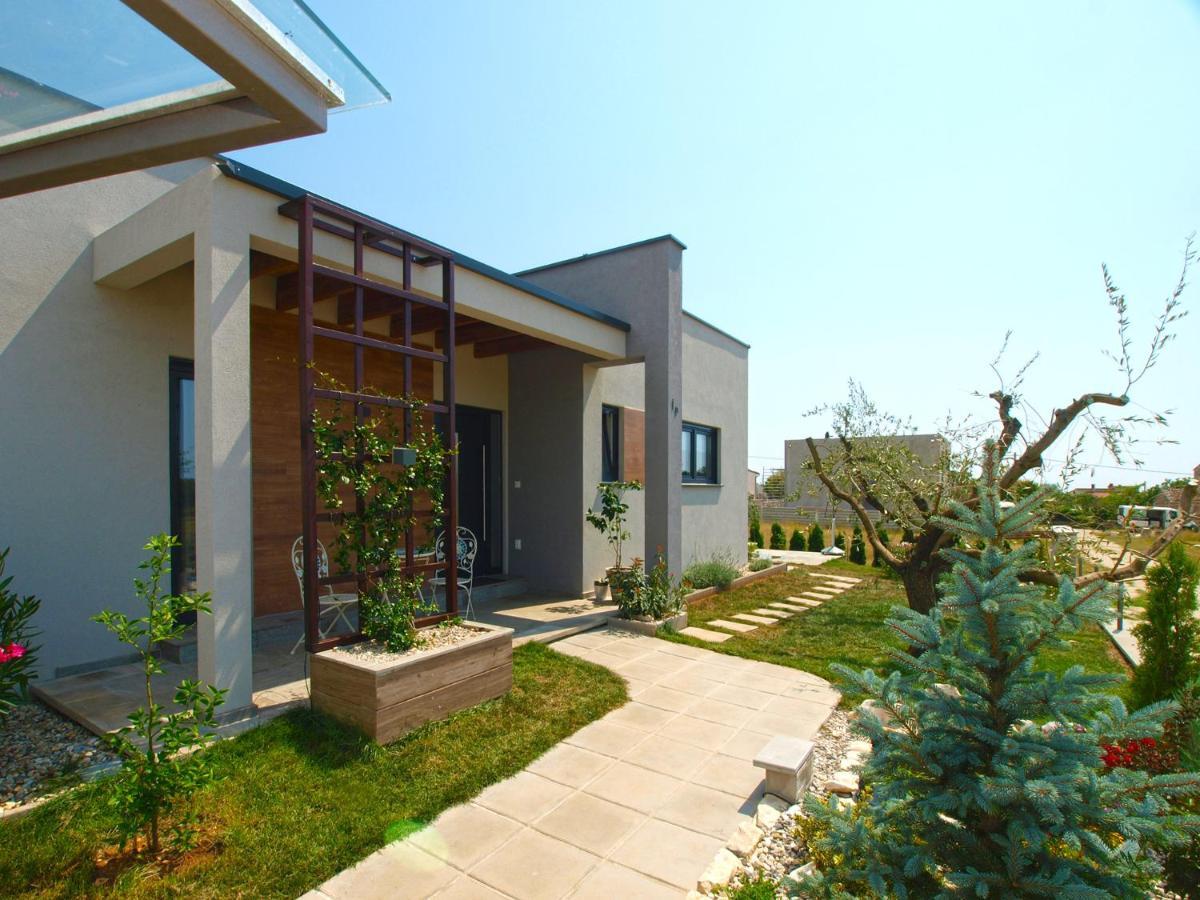 Villa Monteci 2052 Galižana المظهر الخارجي الصورة